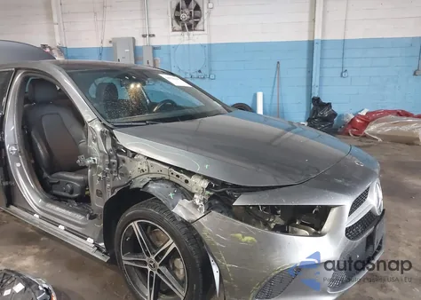 2022 Mercedes-Benz A 220 4Matic from USA, damaged, VIN W1K3G4FBXNJ367729